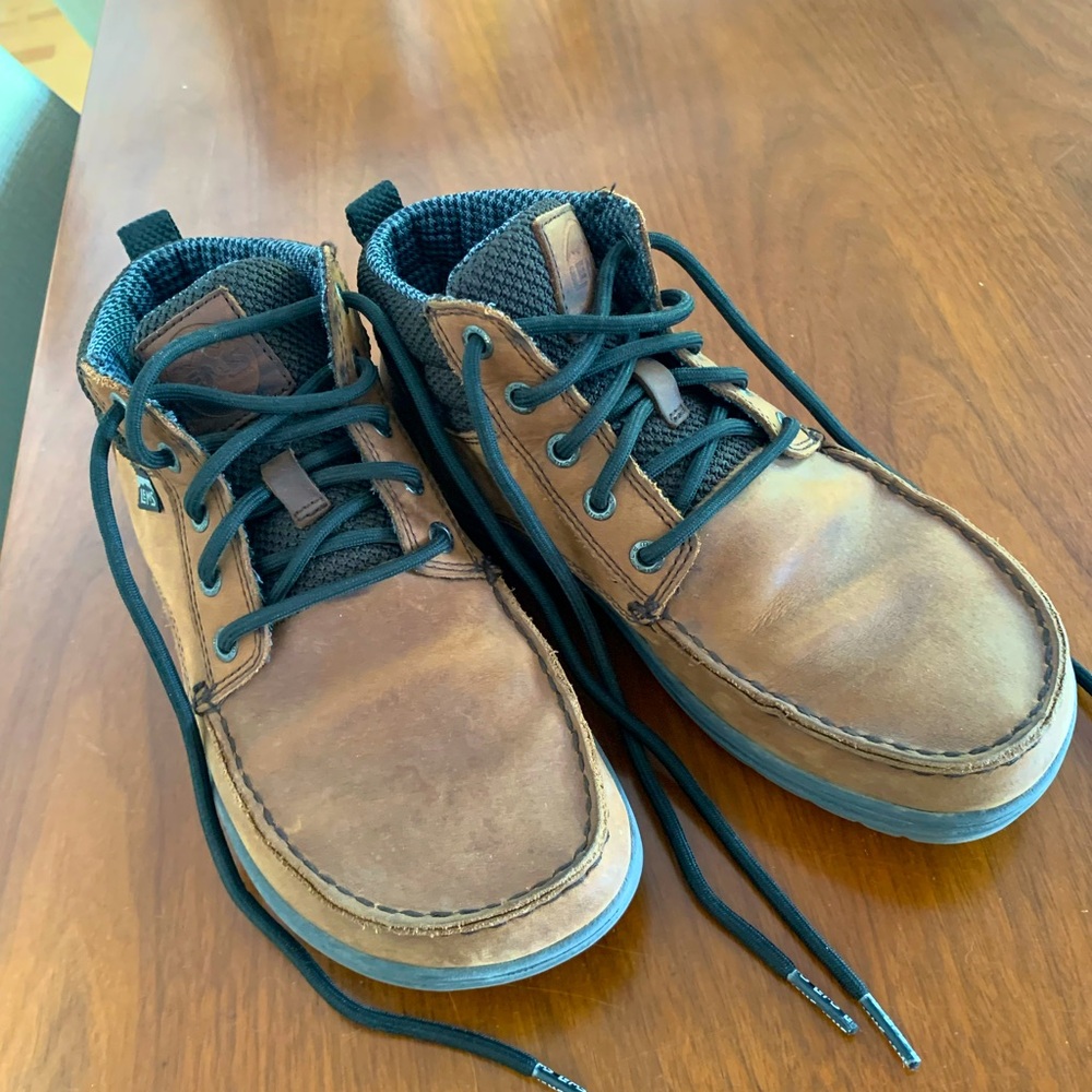 Lems Mid Boulder Boots (men 7, women 8.5)